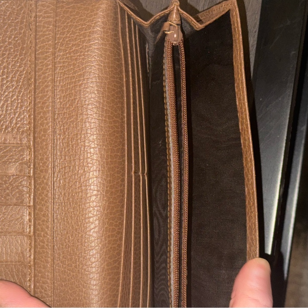๐ SOLD ๐ GUCCI
Pre-Loved Beige GG Canvas Flap Continental Wallet ๐ - Picture 9 of 16